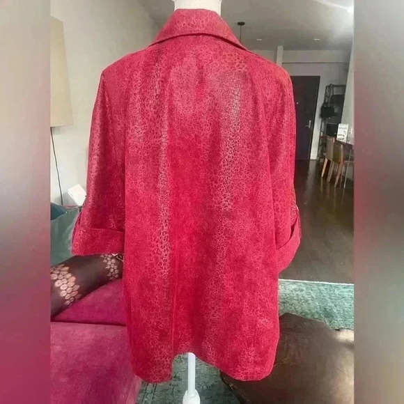 Linear Red Shiny Jacket - Picture 6 of 11